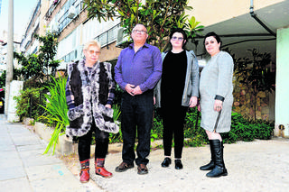 התושבים. "רק תוקעים לנו מקלות בגלגלים" | צילום: קובי קואנקס